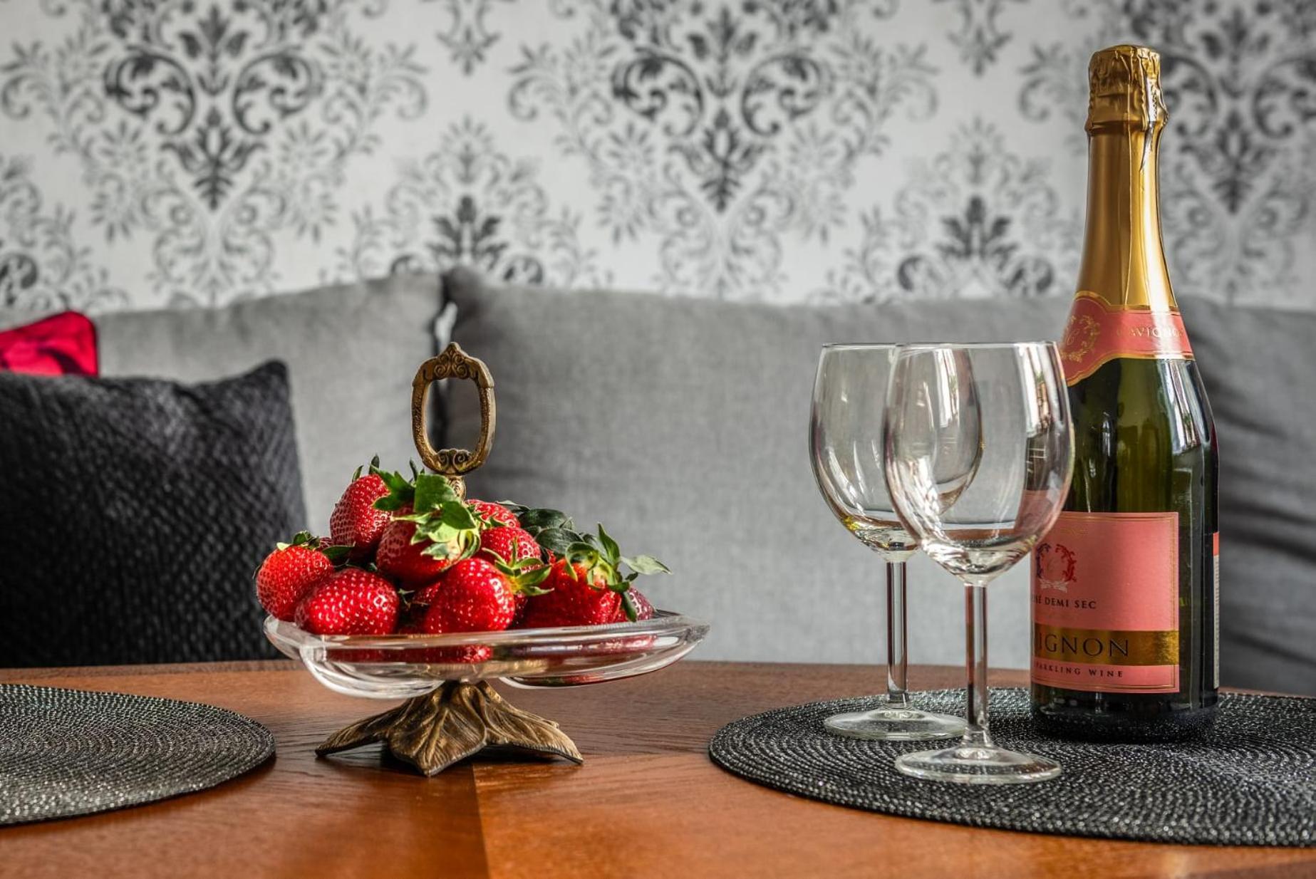 Apartament Tuz Przy Wawelu Краков Экстерьер фото